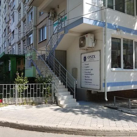Apartment on Constantin Negruzzi Chişinǎu Buitenkant foto